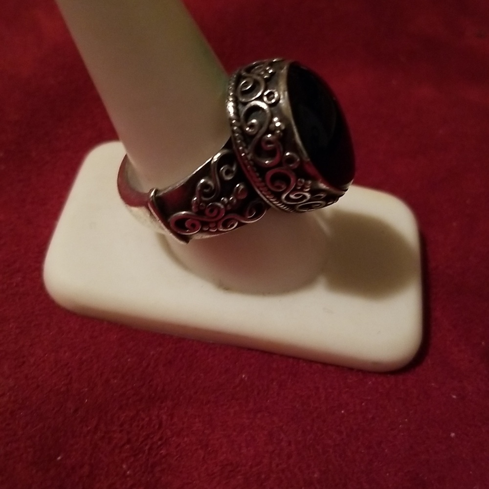 Silver ring with Onyx Stone - Picture 2 of 8